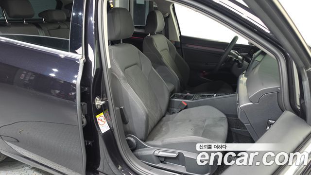 Volkswagen Golf 2022 — photo 12