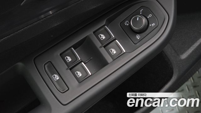 Volkswagen Golf 2022 — photo 15
