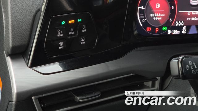 Volkswagen Golf 2022 — photo 16