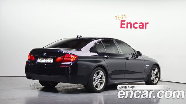 BMW 5-Series 2016 — photo 2