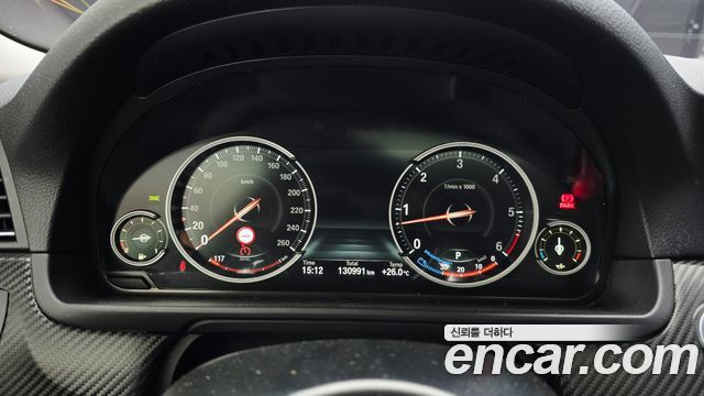 BMW 5-Series 2016 — photo 8