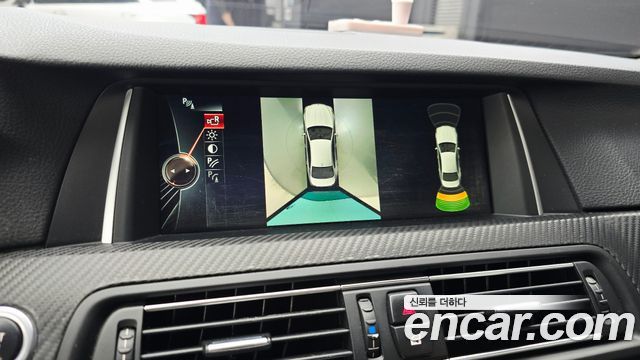 BMW 5-Series 2016 — photo 17