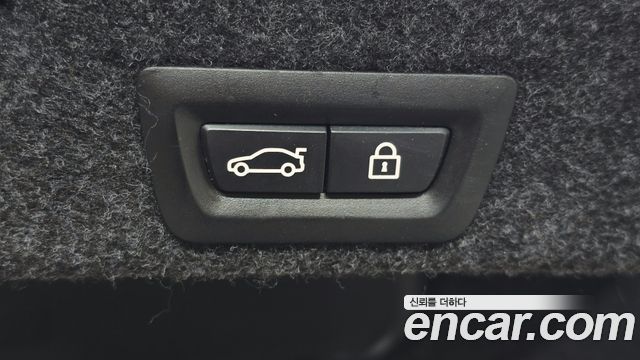 BMW 5-Series 2016 — photo 18
