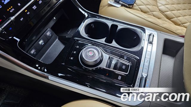 Kia Canival 2021 — photo 12