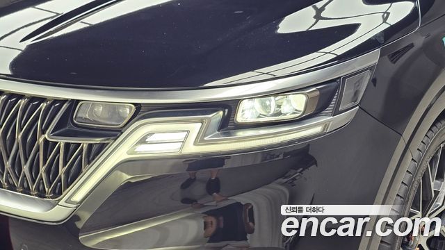 Kia Canival 2021 — photo 8