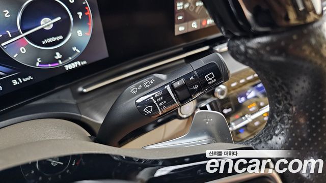 Kia Canival 2021 — photo 27