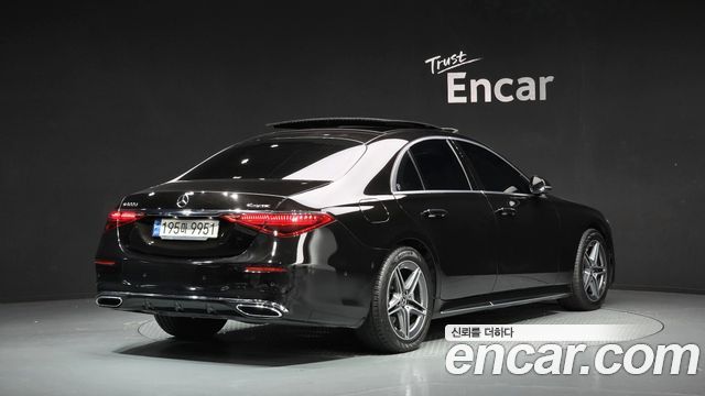 Mercedes-Benz S-Class 2022 — photo 2