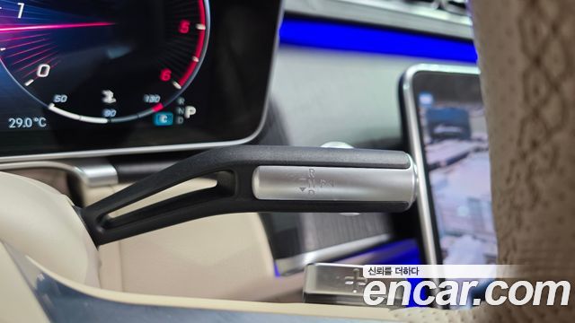 Mercedes-Benz S-Class 2022 — photo 9