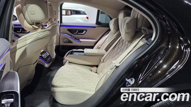 Mercedes-Benz S-Class 2022 — photo 11