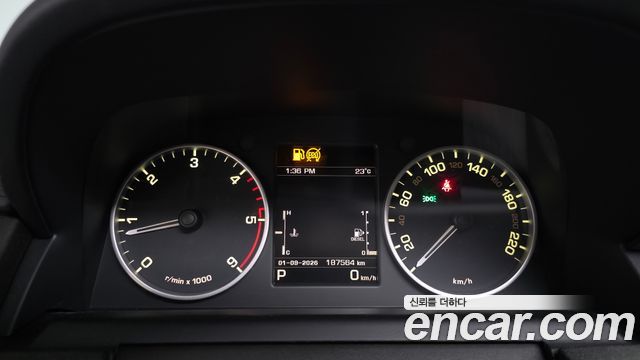 Land Rover Discovery 2016 — photo 11