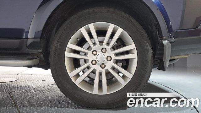 Land Rover Discovery 2016 — photo 7