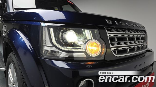 Land Rover Discovery 2016 — photo 8