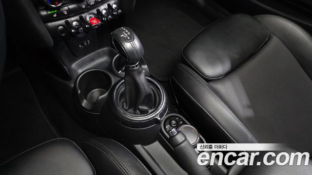 Mini Cooper 2017 — photo 12