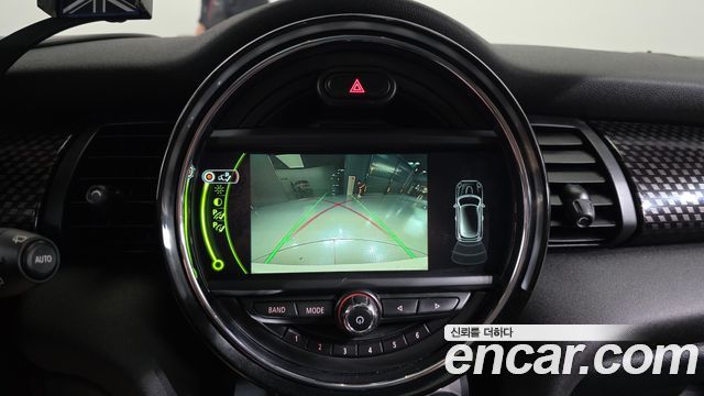 Mini Cooper 2017 — photo 20
