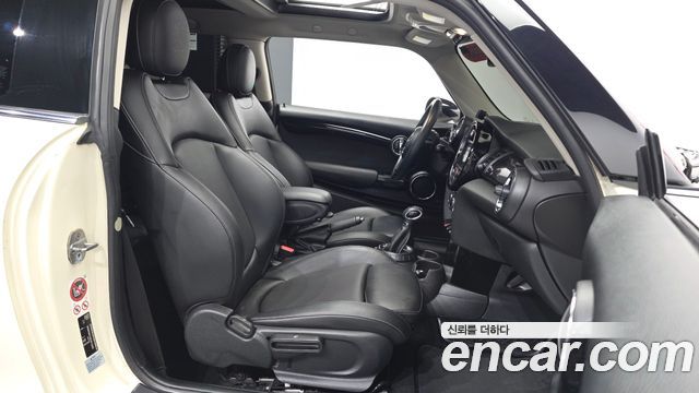 Mini Cooper 2017 — photo 16