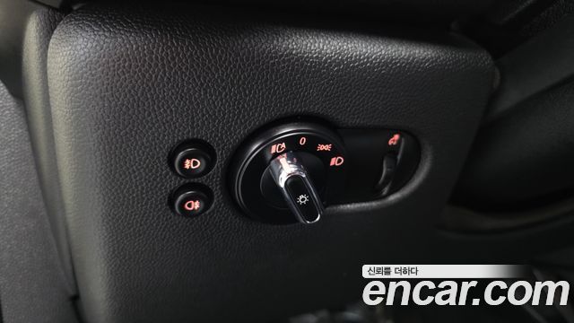 Mini Cooper 2017 — photo 27