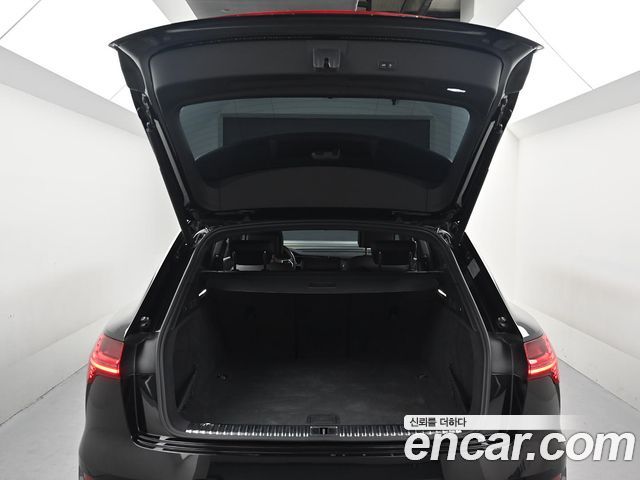 Audi Q8 e-tron 2024 — photo 20