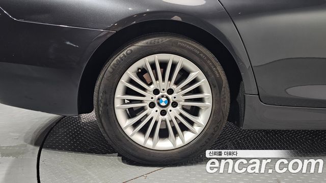 BMW 5-Series 2014 — photo 5