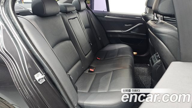 BMW 5-Series 2014 — photo 11
