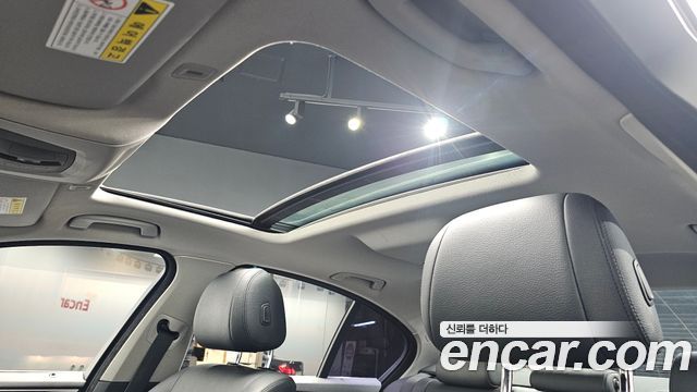 BMW 5-Series 2014 — photo 19