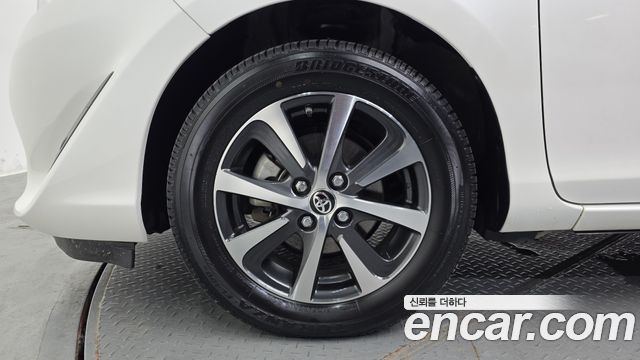 Toyota Prius 2019 — photo 5