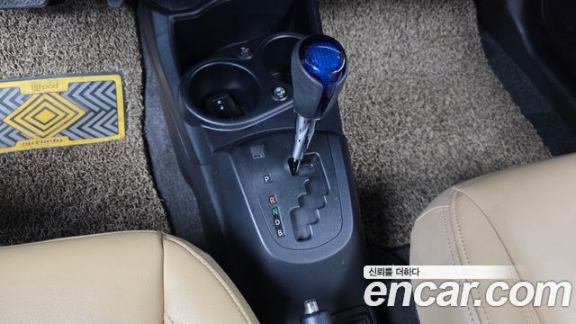 Toyota Prius 2019 — photo 12