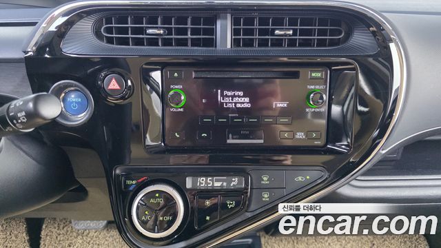 Toyota Prius 2019 — photo 20