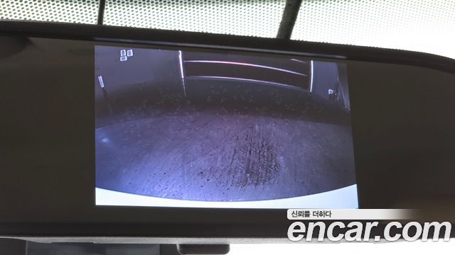 Toyota Prius 2019 — photo 22