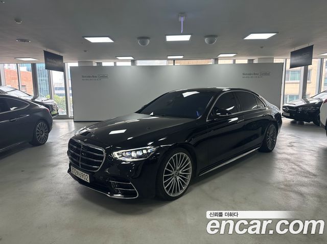 Mercedes-Benz S-Class 2025 — photo 1