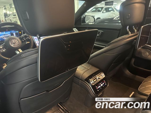 Mercedes-Benz S-Class 2025 — photo 10