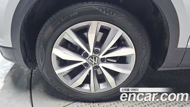 Volkswagen T-Roc 2021 — photo 5