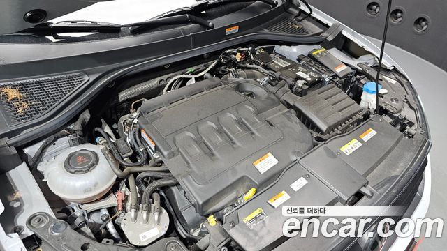 Volkswagen T-Roc 2021 — photo 6