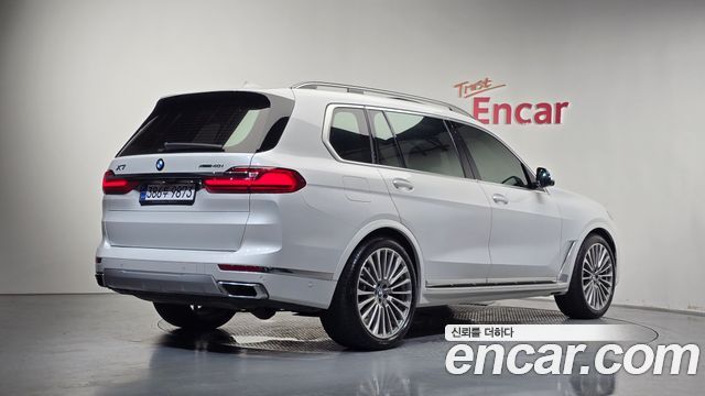 BMW X7 2022 — photo 2