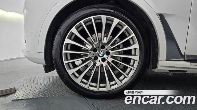 BMW X7 2022 — photo 5