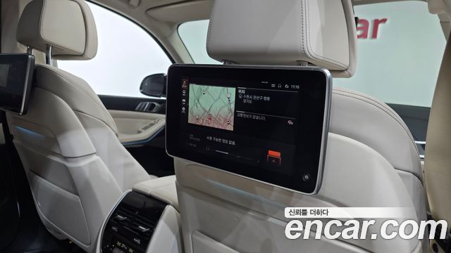 BMW X7 2022 — photo 18