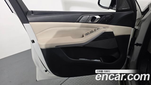 BMW X7 2022 — photo 14