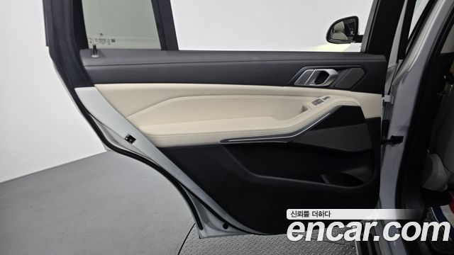 BMW X7 2022 — photo 15