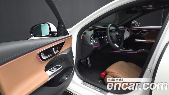 Mercedes-Benz E-Class 2026 — photo 13