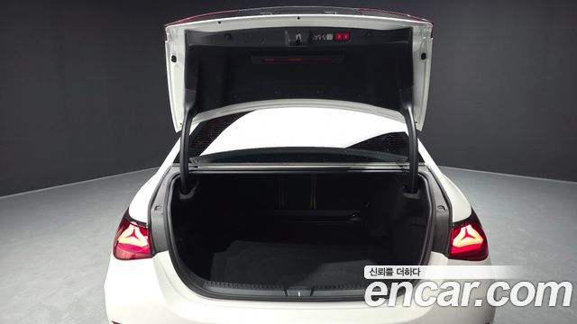 Mercedes-Benz E-Class 2026 — photo 26