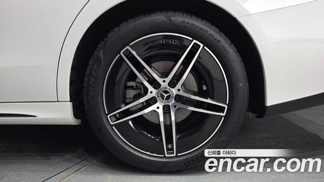 Mercedes-Benz E-Class 2026 — photo 7