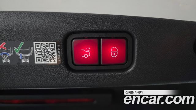 Mercedes-Benz E-Class 2026 — photo 27