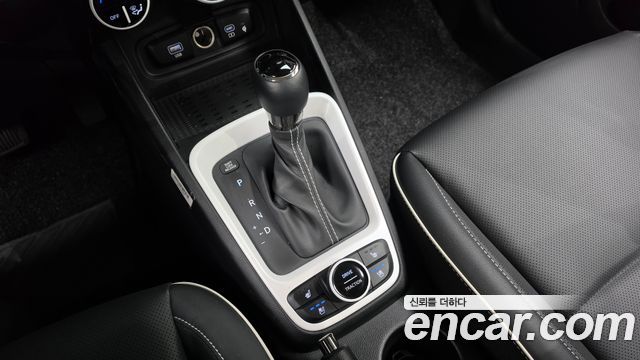 Hyundai Venue 2024 — photo 12