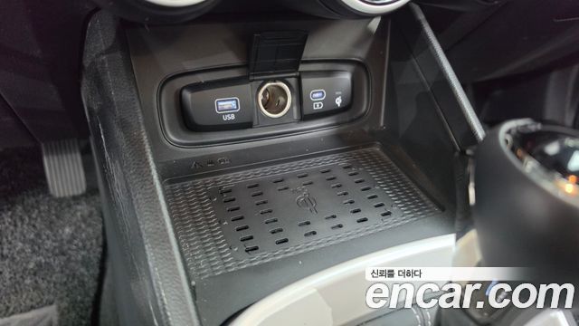 Hyundai Venue 2024 — photo 24