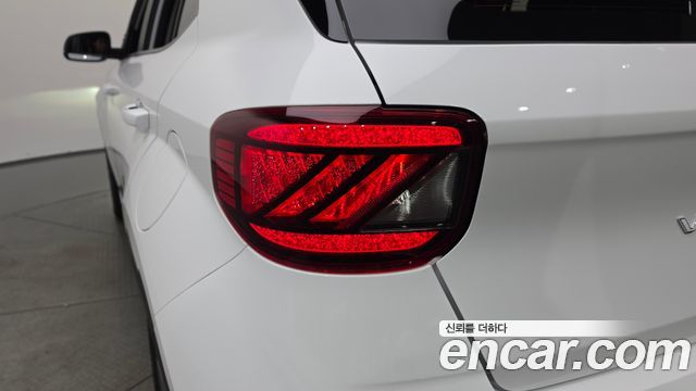 Hyundai Venue 2024 — photo 9