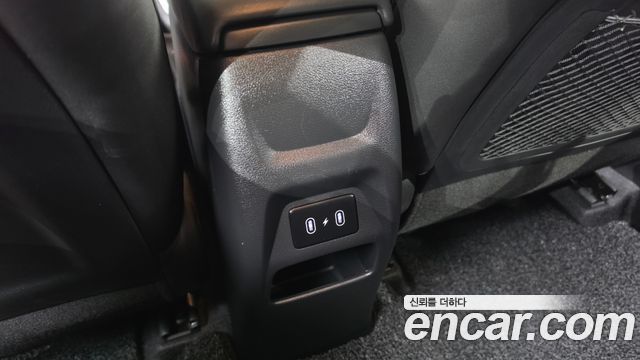 Hyundai Venue 2024 — photo 32