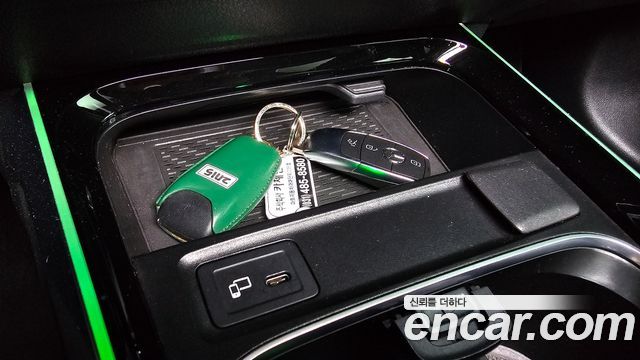 Mercedes-Benz GLB-Class 2020 — photo 21