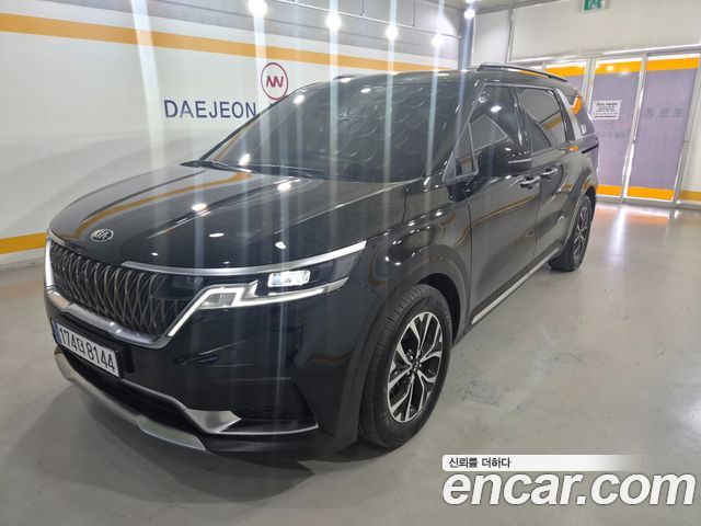 Kia Canival 2021 — photo 2