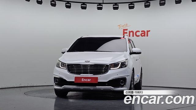 Kia Canival 2016 — photo 3