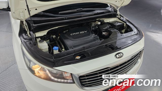 Kia Canival 2016 — photo 6