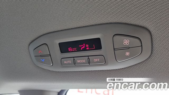Kia Canival 2016 — photo 27